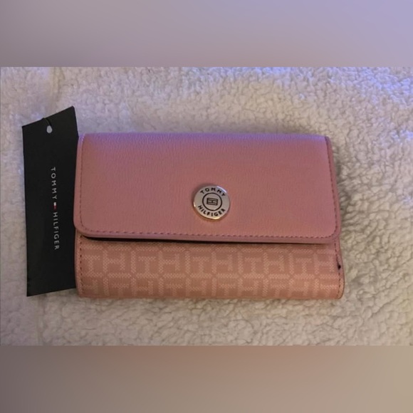 Tommy Hilfiger Handbags - Tommy Hilfiger Blush Pink Logo Flap Wallet – Monogram Detail – NWT